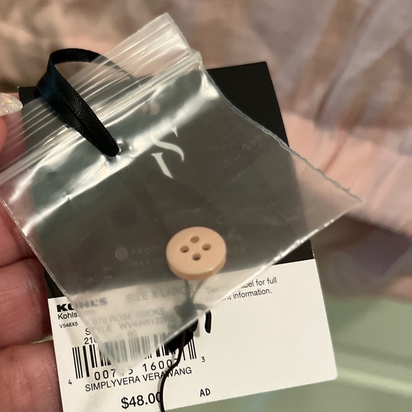 Polyester top - Picture 3 of 4